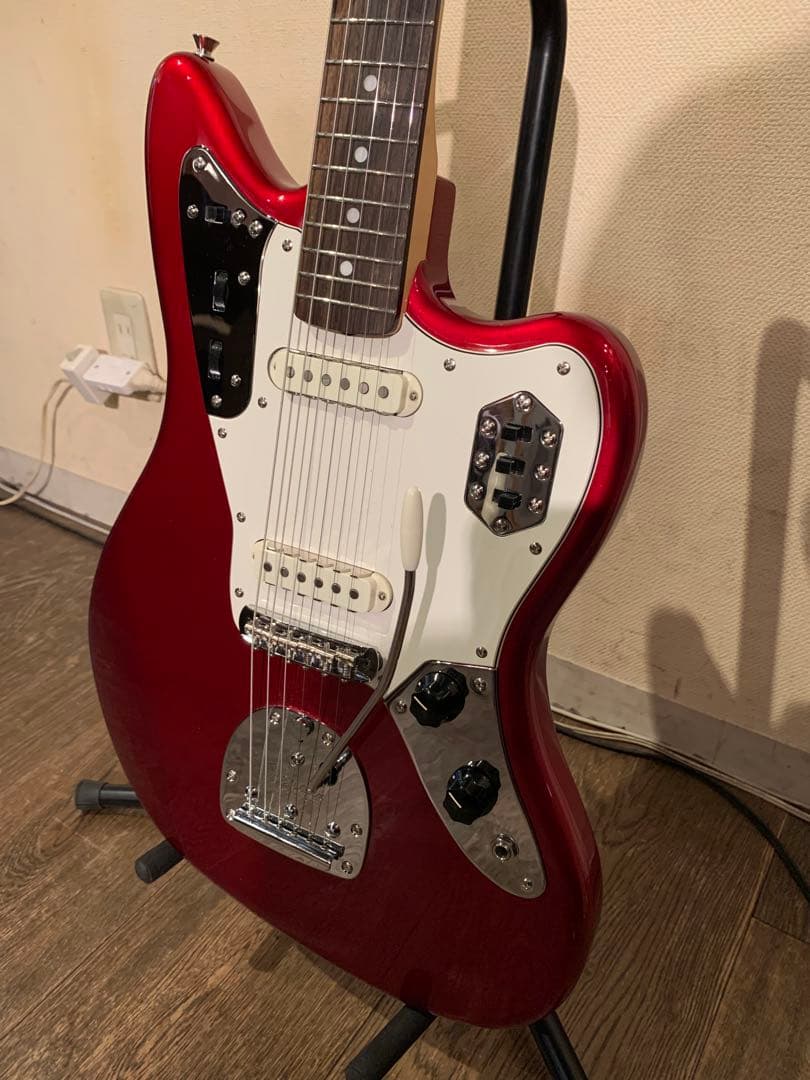 ギター Fender Traditional 60S Jaguar Alder Body