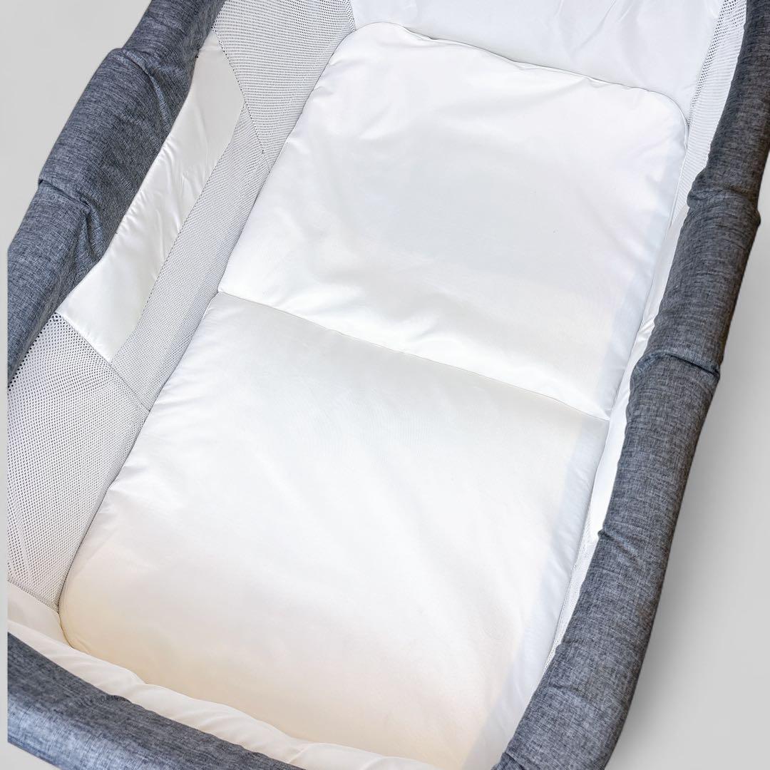 【極美品】 UBRAVOO ベビーベッド 折りたたみ キャスター 収納袋付き