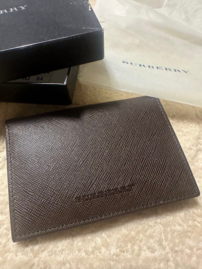 BURBERRY 新品レザーカードケース　ブラウン 名刺入れ