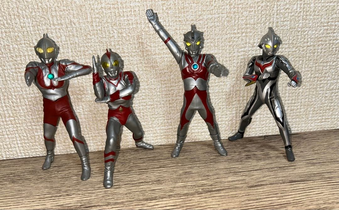 【希少】ウルトラマン・仮面ライダー他、フィギュアセット