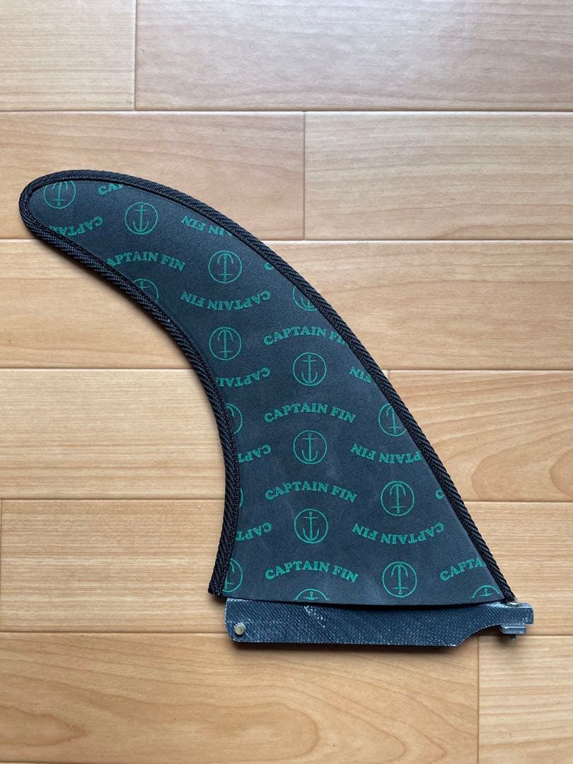 サーフボードフィン TWF CAPTAIN FIN