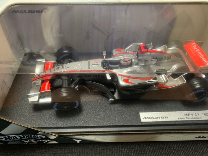 F1　キミ ライコネン　マクラーレン　MP4-21 1/18 フィギュア