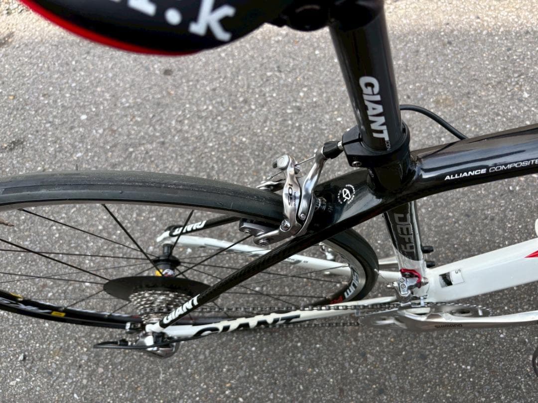 GIANT DEFY ALLIANCE　2010年モデル ロードバイク