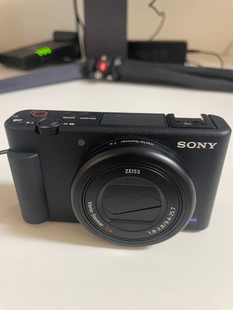 SONY コンパクトデジタルカメラ バッテリー2個付き