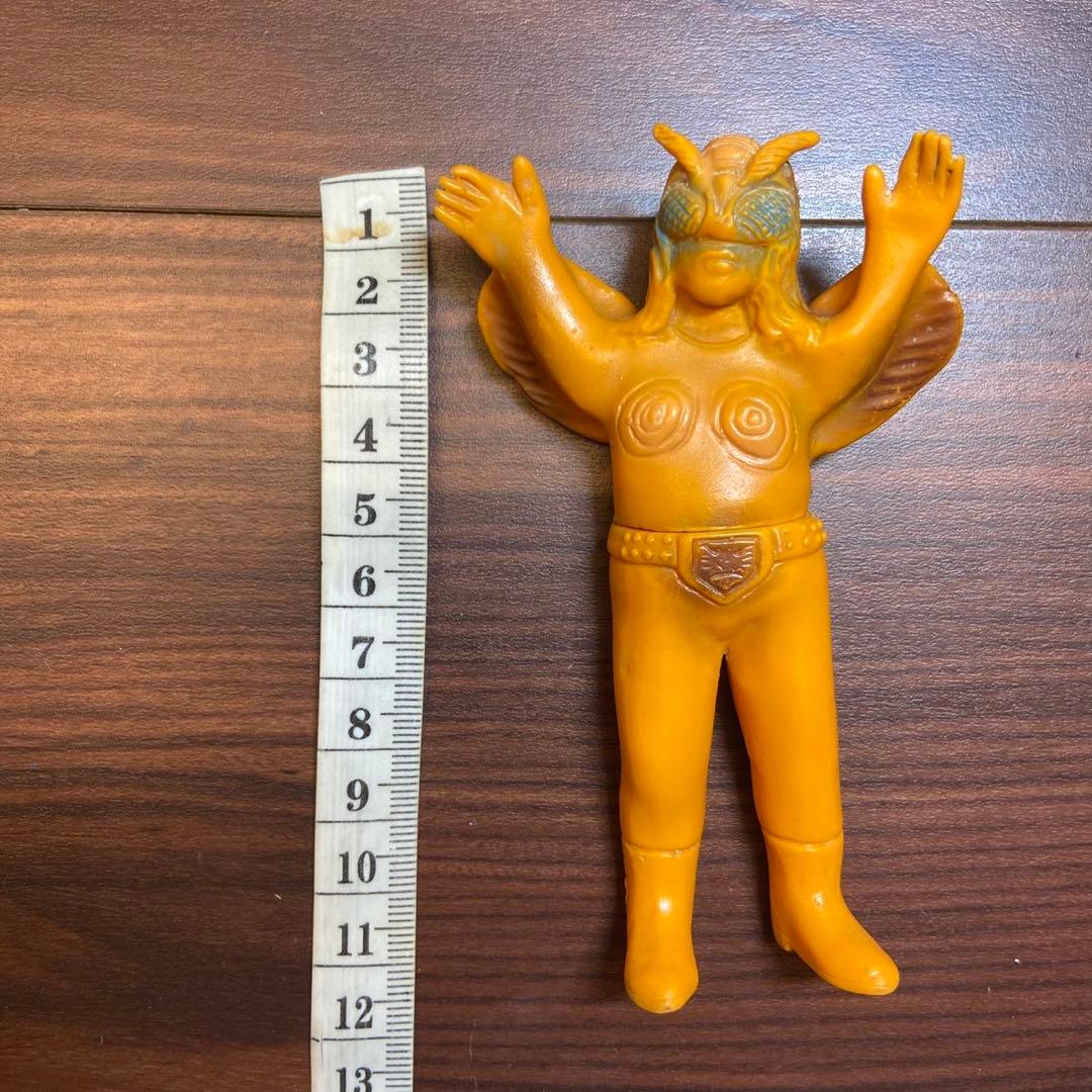 旧バンダイ 蜂女 ソフビ 当時物 5750