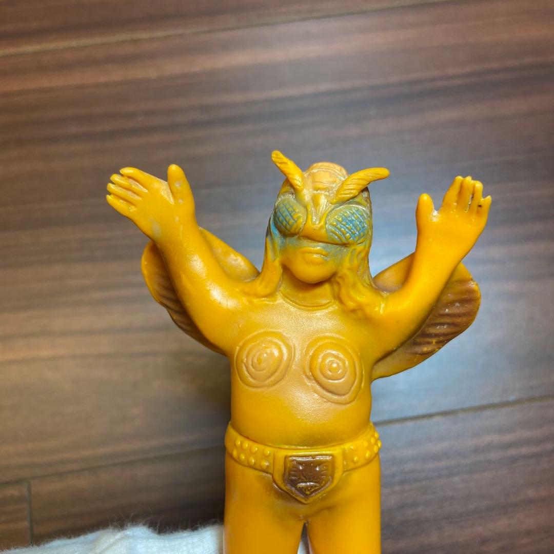 旧バンダイ 蜂女 ソフビ 当時物 5750