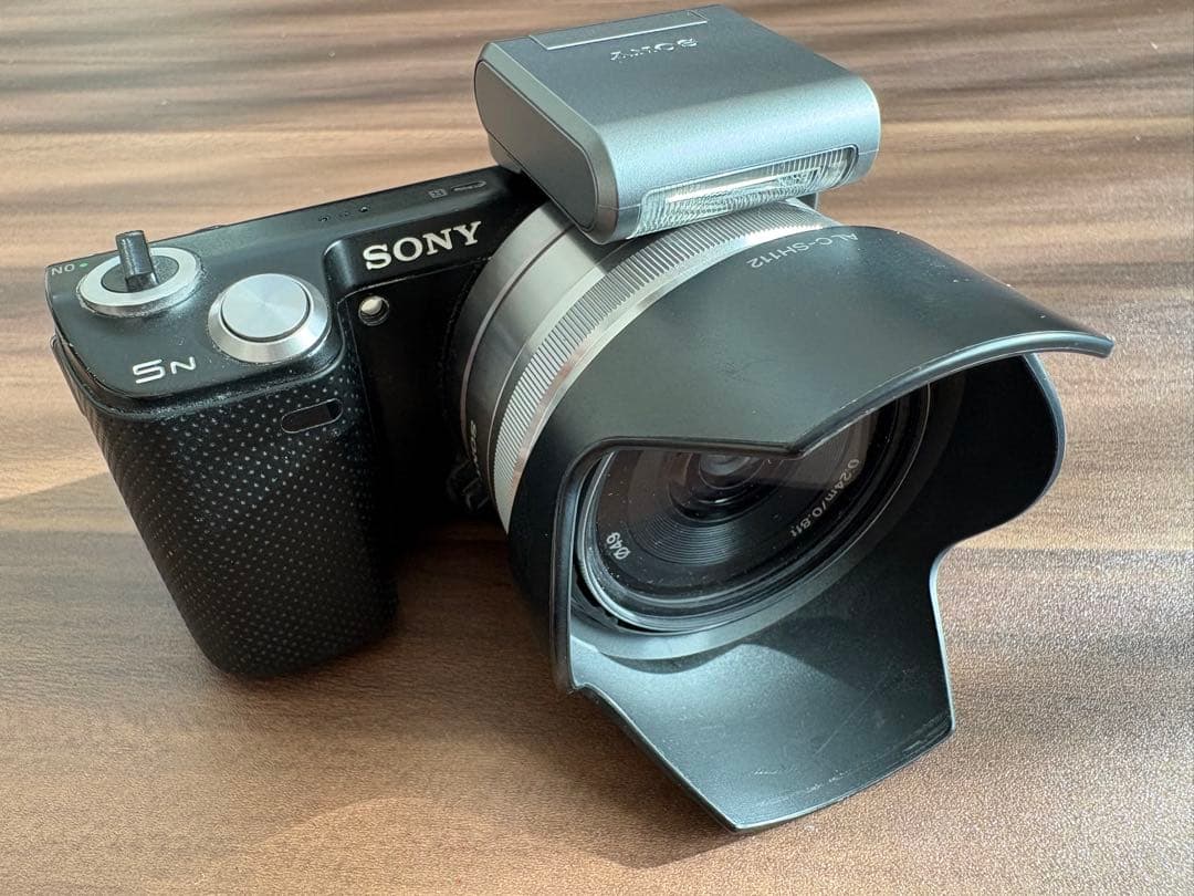 SONY NEX-5N ミラーレスカメラ E 16mmレンズ付き