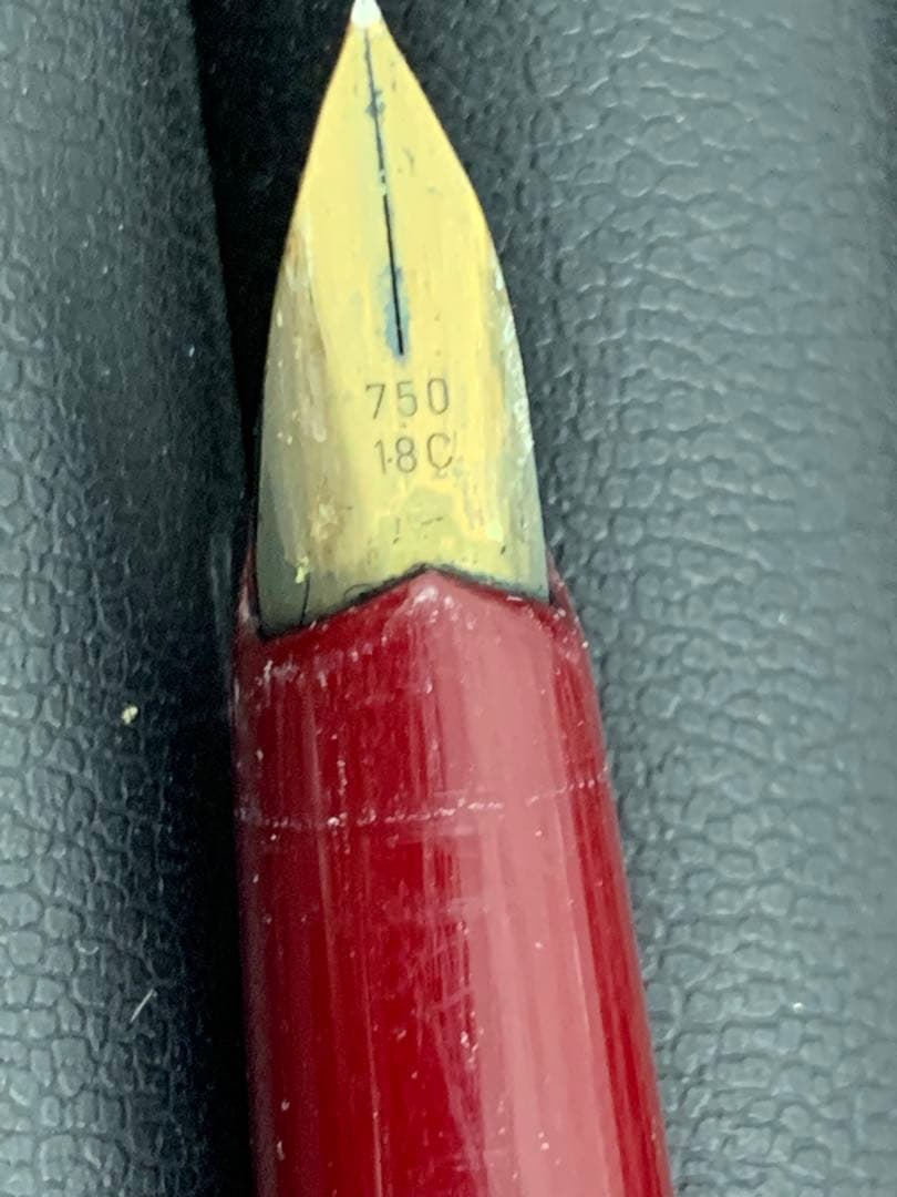 Pelikan 万年筆 赤 樹脂製 ドイツ製