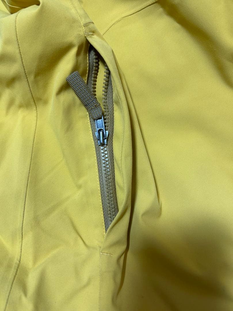 patagonia スキーウェア　kids 上L 下XL