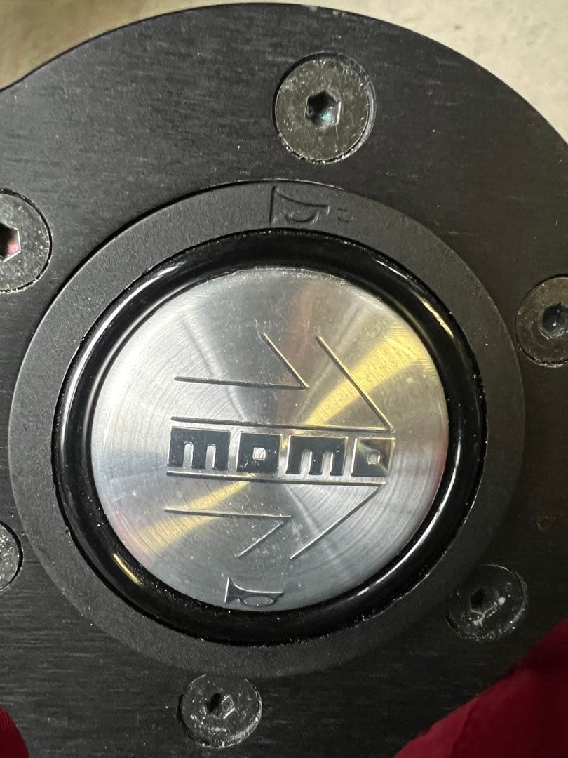 モモ　MOMO 33パイ ステアリング　ドリフティング　ディープタイプ