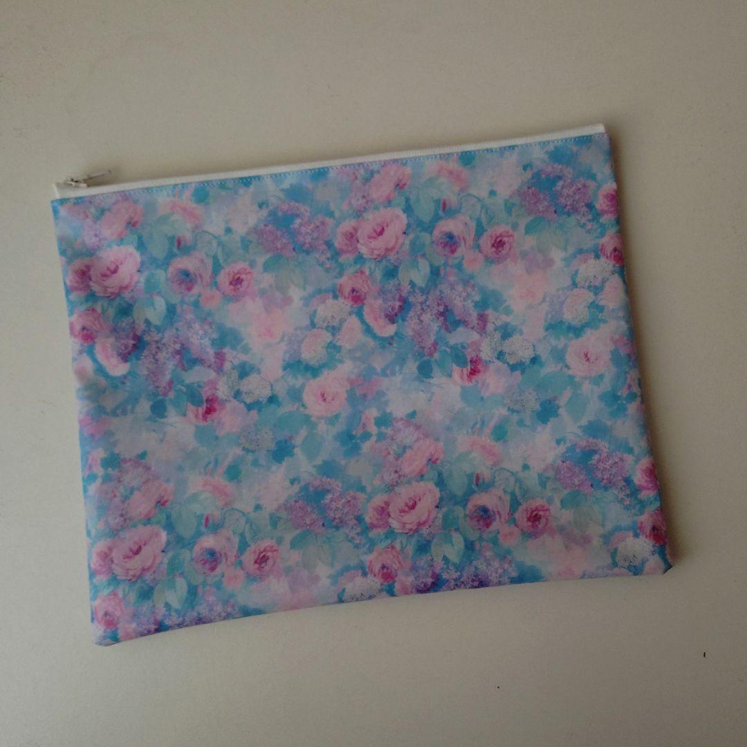 ふわふわ〈 リバティ 〉ラミネート・Ａ4横型紙袋型トートバッグ他