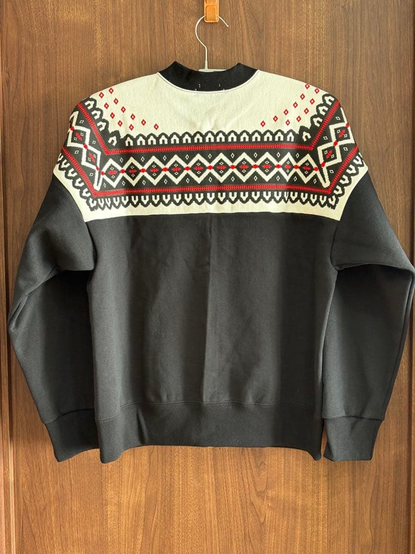 新 PATTERN ZIP SWEATSHIRT W/TCB JEANS