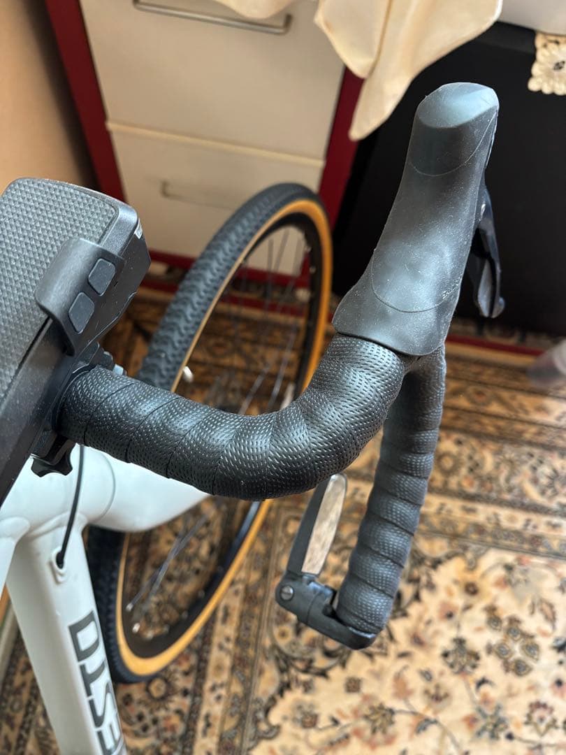 ネスト　ガベル　グラベルロードバイク　新古車同様