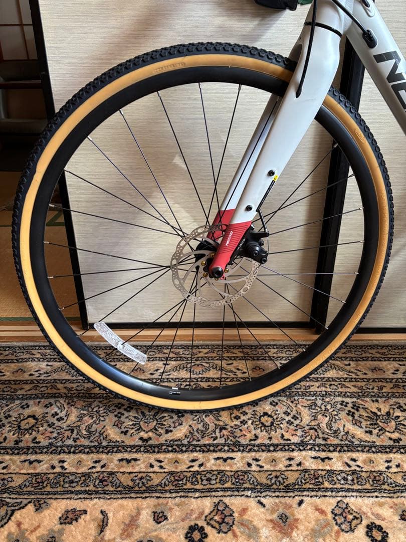 ネスト　ガベル　グラベルロードバイク　新古車同様