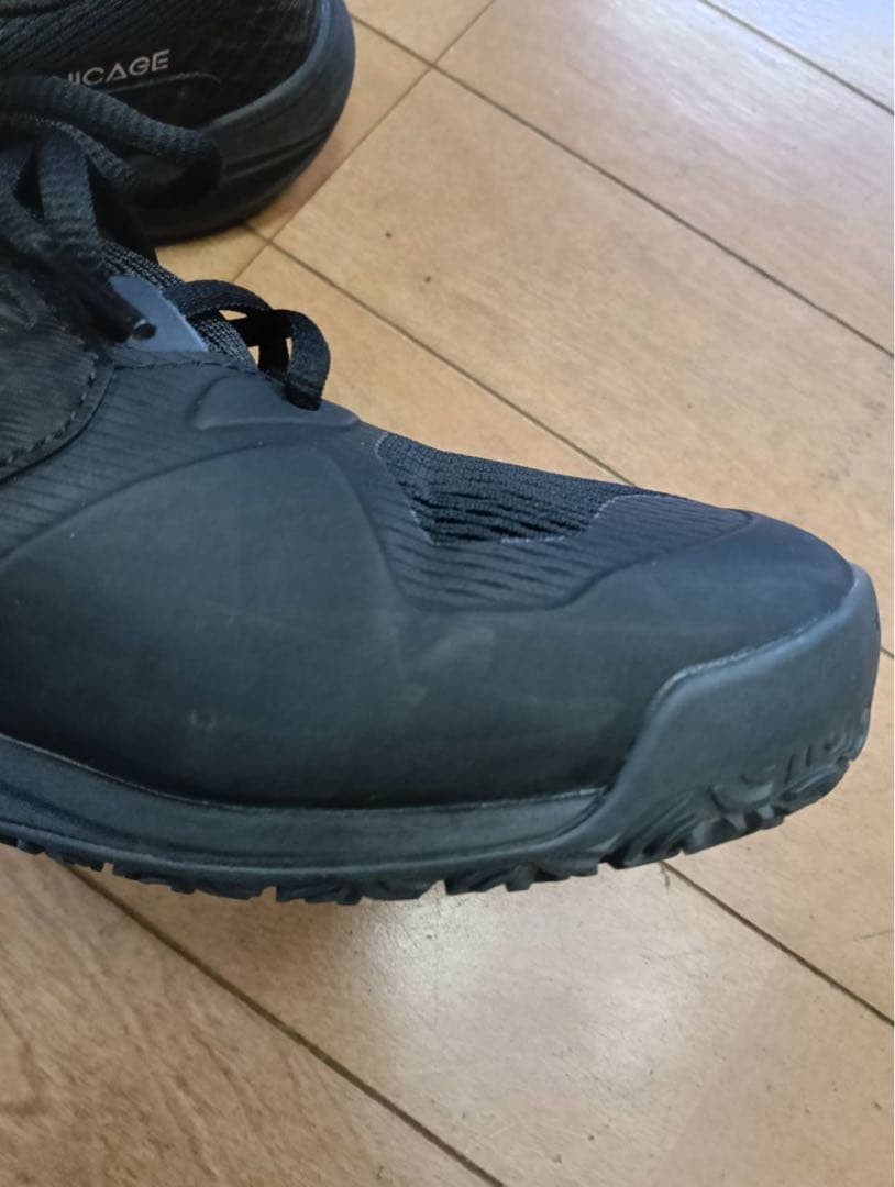 テニスシューズ　ヨネックス