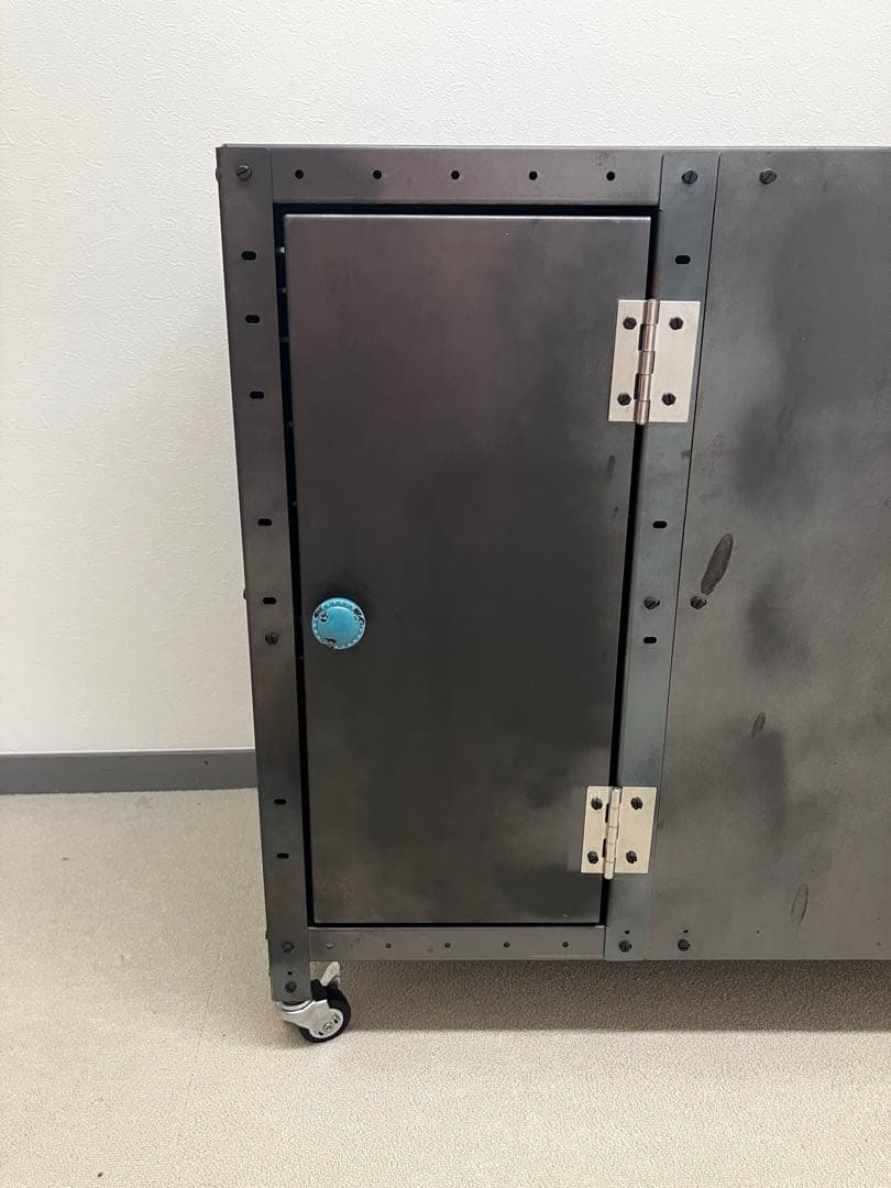 z*i様 MILLS TOKYO スチール製ワゴン｜オーダーメイド品