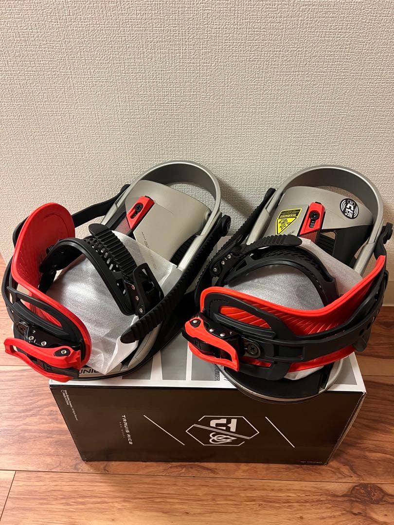 【新品未使用】UNION FALCOR ビンディング シルバー Mサイズ