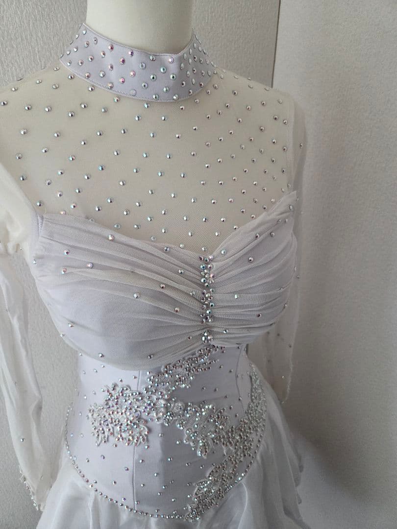 ラテンドレス 社交ダンス ホワイト スワロフスキー