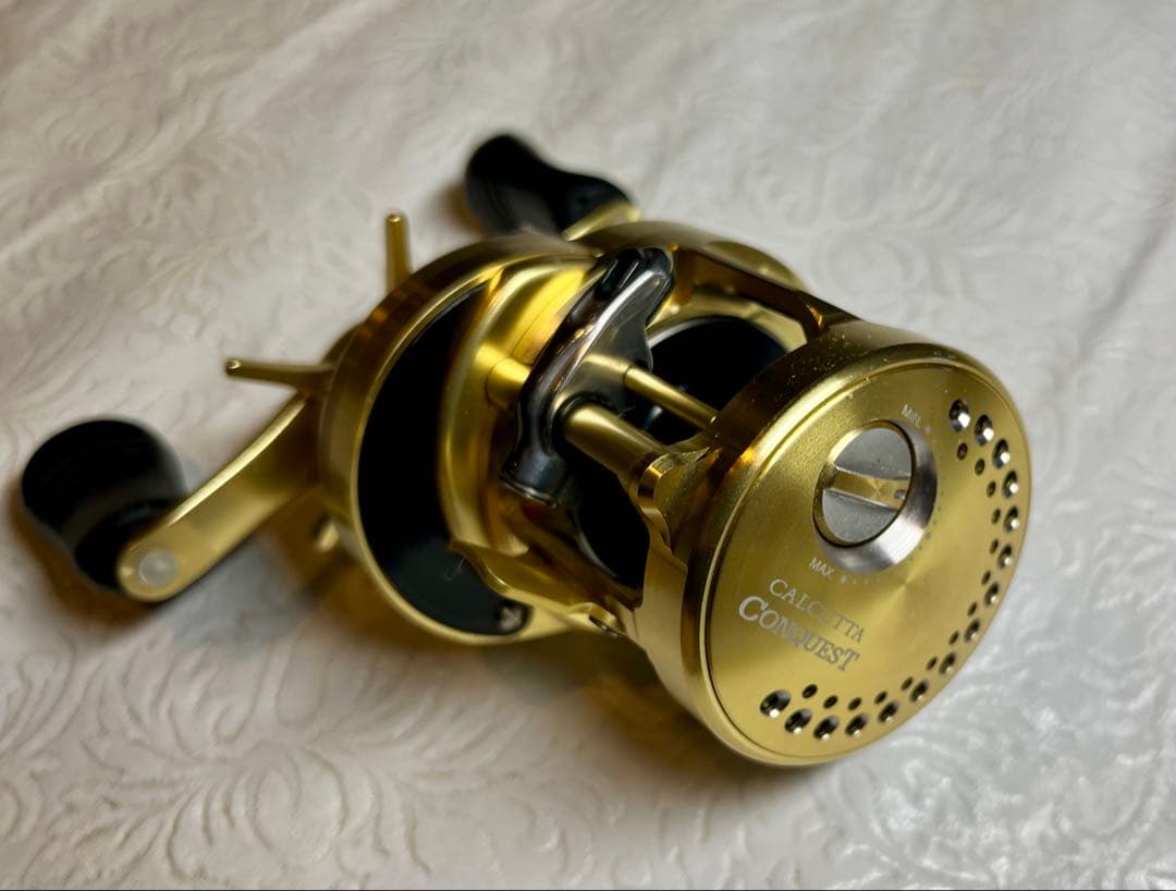 美品！　シマノ　14 カルカッタ　コンクエスト200 綺麗です！