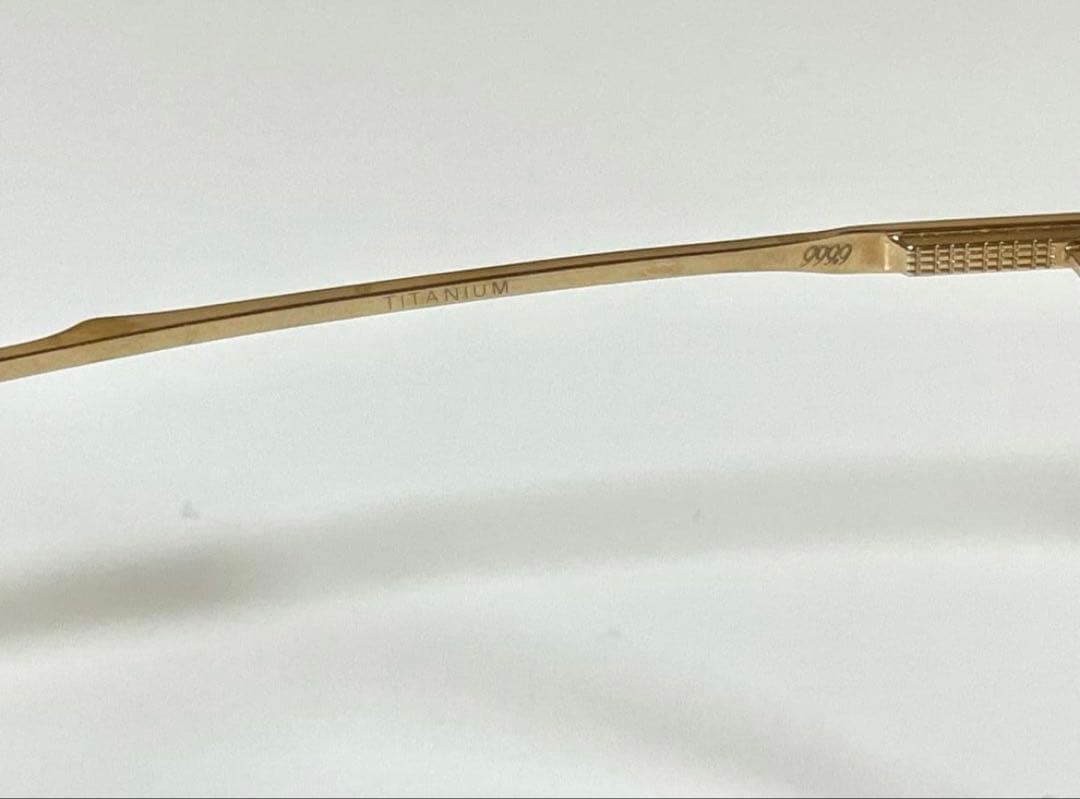 フォーナインズ 999.9 メガネ NPM-67ゴールド チタン　ケース付