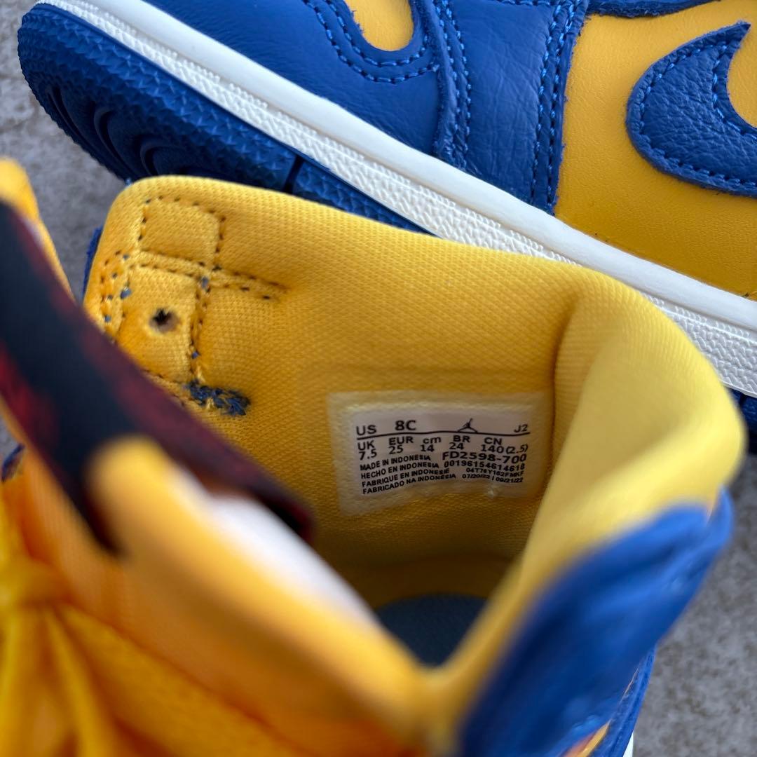 Nike Air Jordan 1 RETRO HIGH OGキッズスニーカー