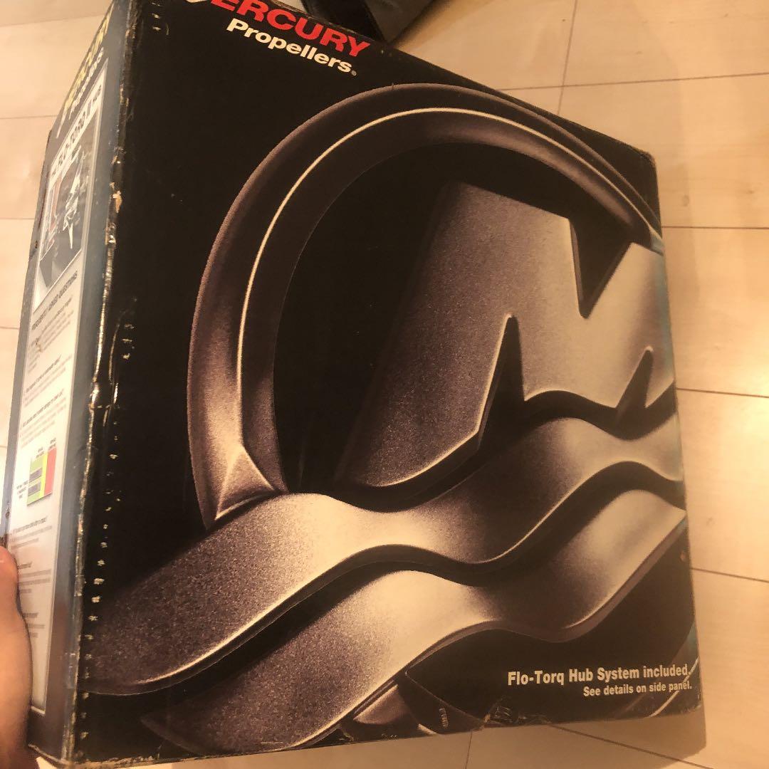 Mercury enertia プロペラ　船外機