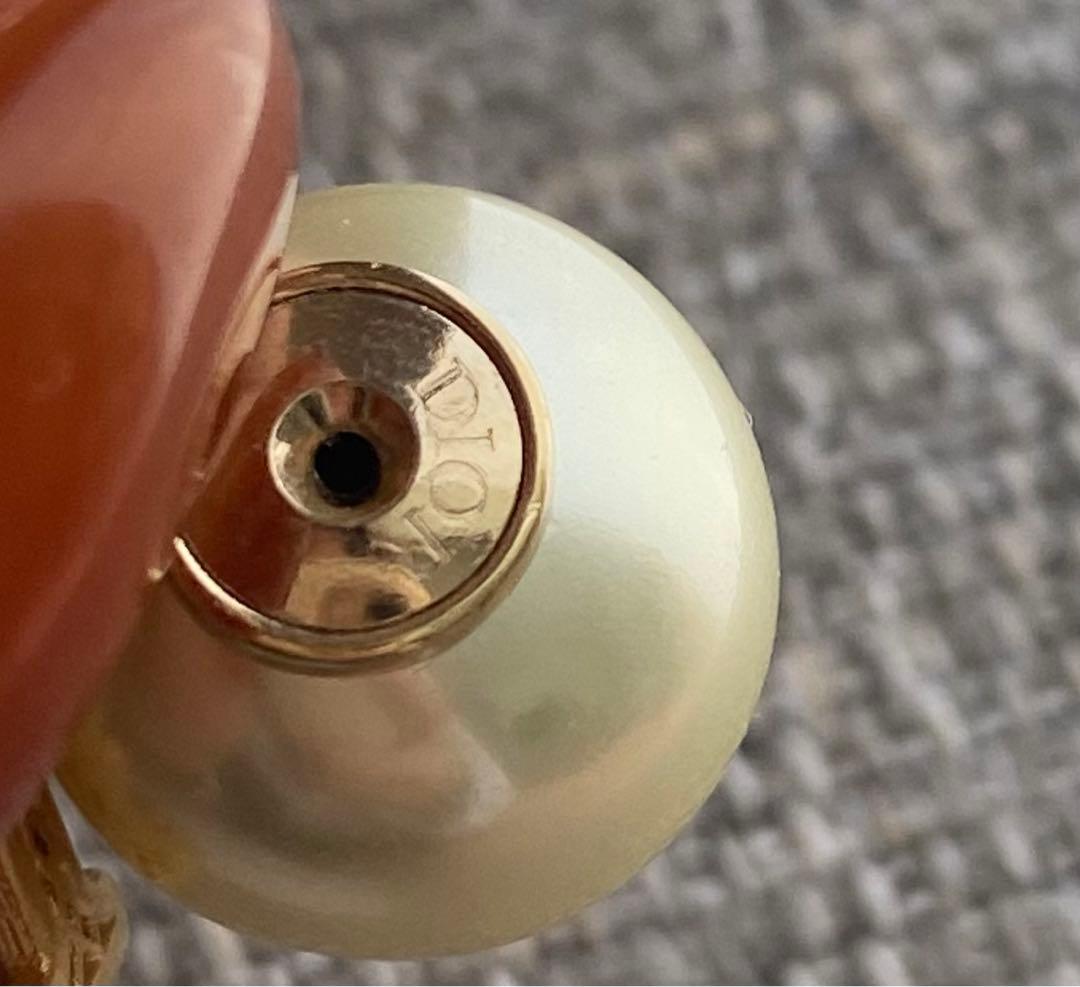 DIOR片耳ピアス