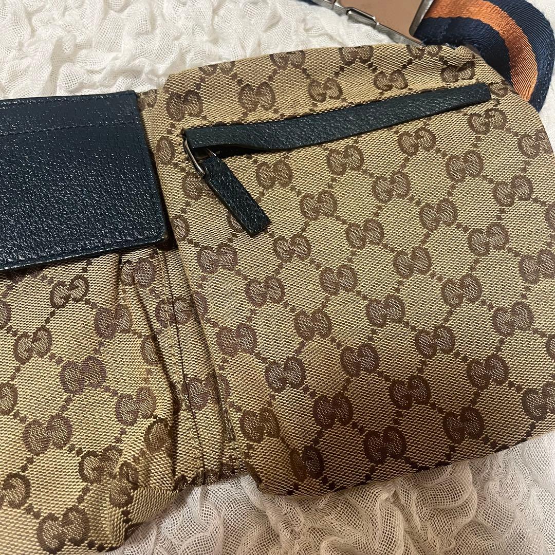 GUCCI ボディバッグ ウエストポーチ　GG柄 保存袋付き