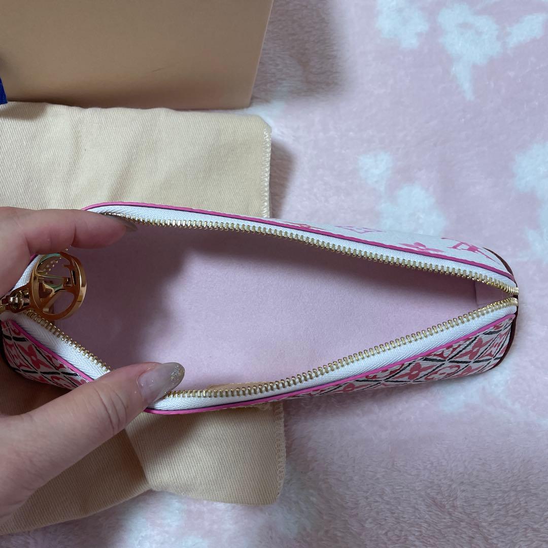 ルイヴィトン　ペンケース