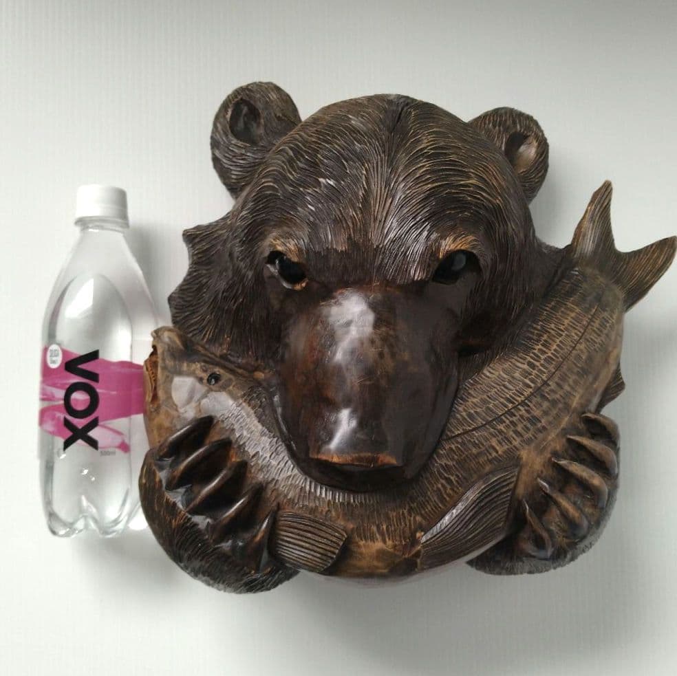 木彫り 熊 クマ 木彫り熊 彫刻熊 一刀彫 壁掛け 頭部 頭 鮭食い熊 北海道