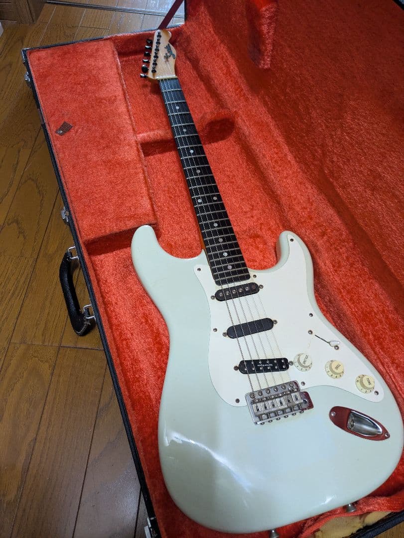 要リペア　Sonic lumtric ストラトキャスターモデル　ハード