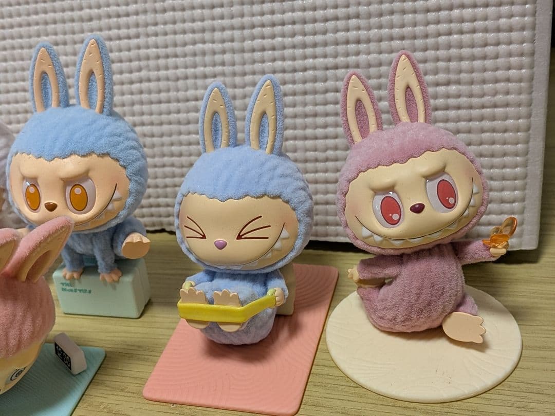 【10点セット】THE MONSTERS －LAZY YOGA－Labubu