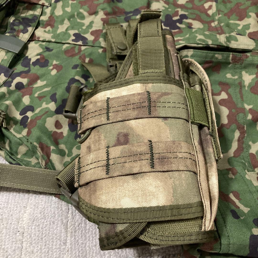88式鉄帽その他軍服　ホルスター　ピストルベルト(弾帯はつきません)