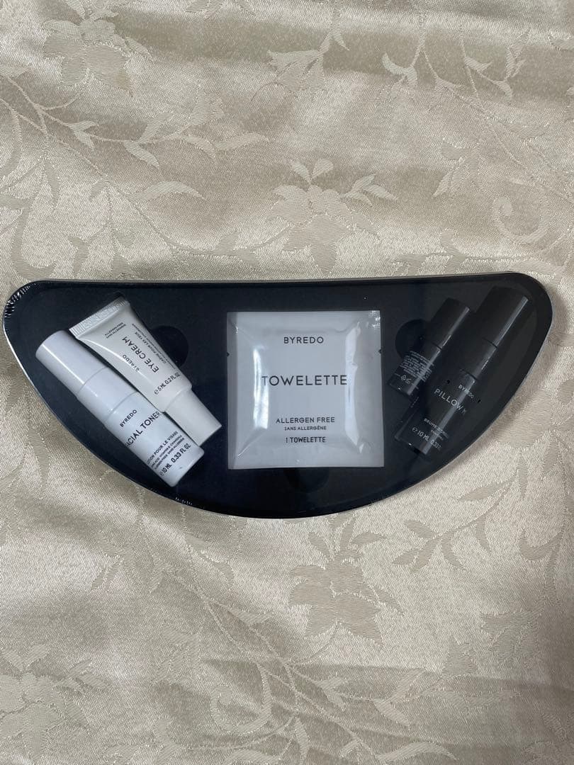 エミレーツ航空Ｆクラス BVLGARI アメニティセット+ バイレードアメニティ