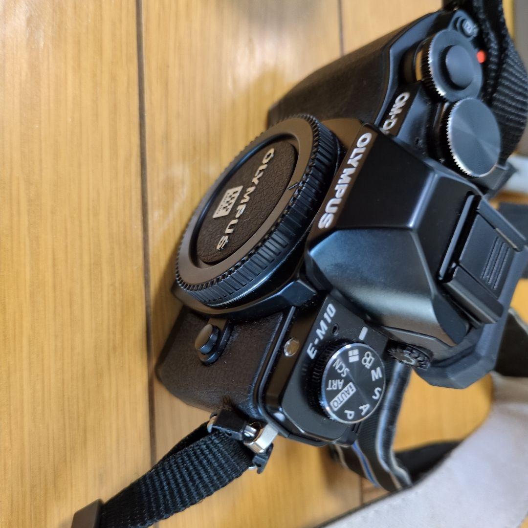 OLYMPUS OM-D E-M10 レンズセット
