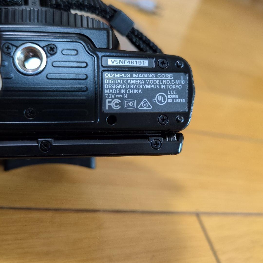 OLYMPUS OM-D E-M10 レンズセット