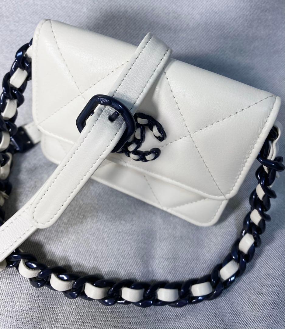 シャネル 19 ウエストバッグ チェーンウォレット