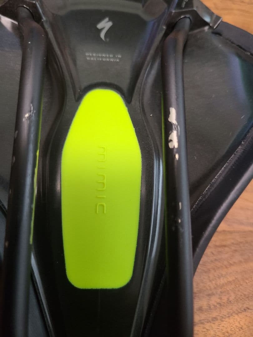 Specialized mimic サドル ブラック