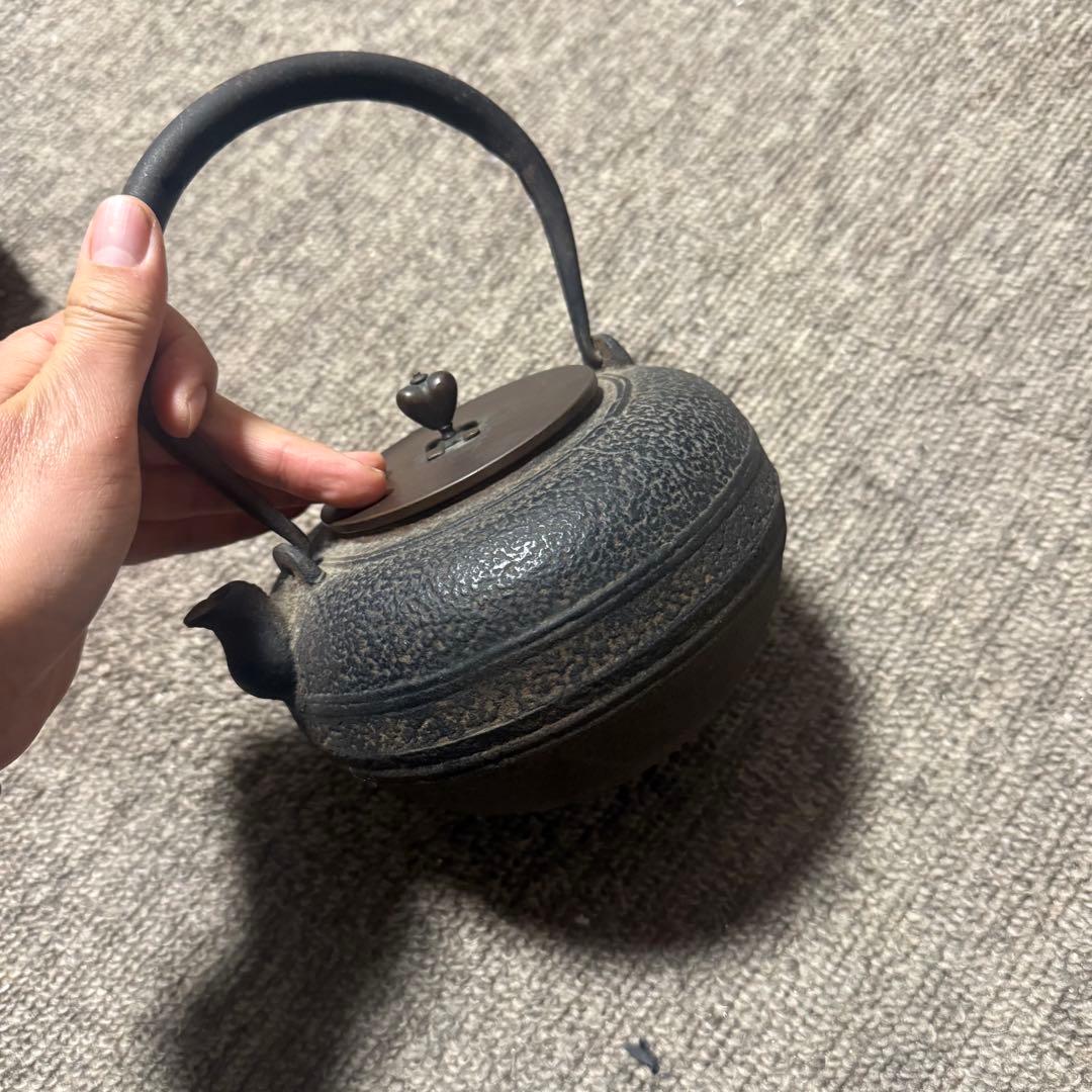 鉄瓶　鉄器　 アンティーク　骨董品　レトロ　鉄びん　茶道具