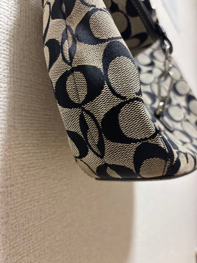 【美品】Coach シグネチャー ワンショルダーバッグ