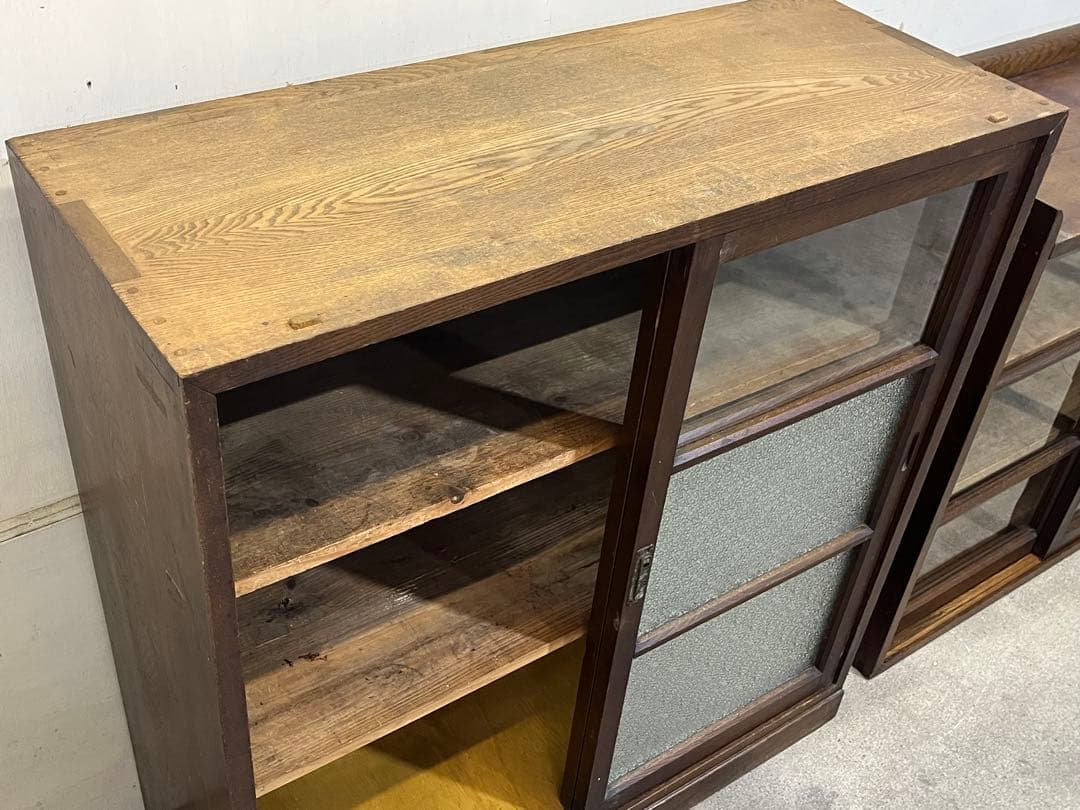 銀*B様 レトロ 木製ガラス戸棚 食器棚 収納 水屋箪笥 キャビネット 本棚