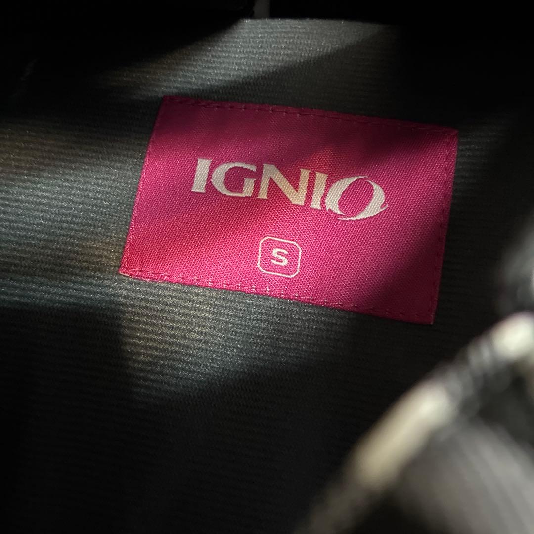 IGNIO スキー・スノボ　ウエア　Sサイズ　　ニット帽付き　未使用品