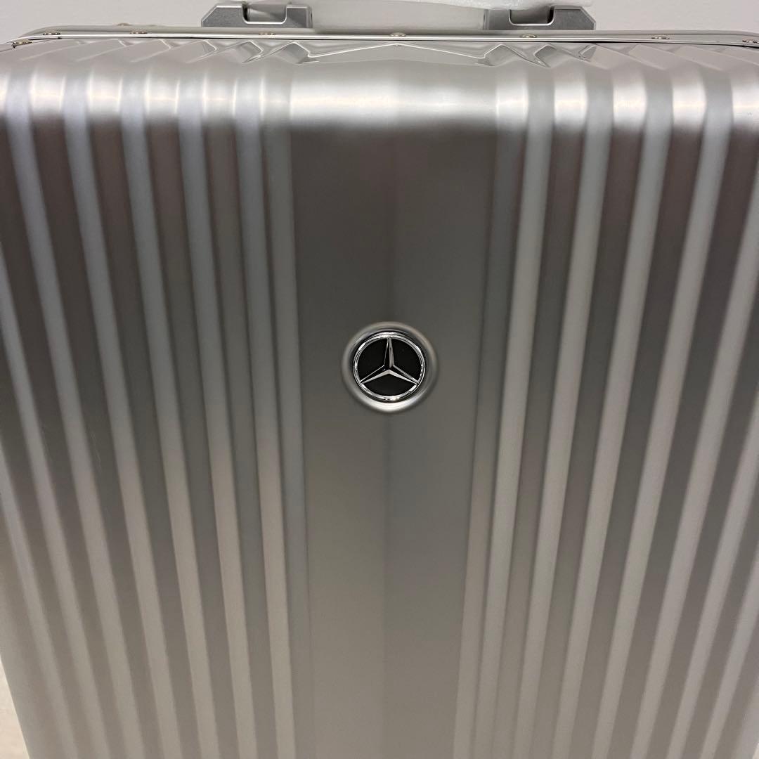 メルセデスベンツシルバー アルミニウム キャリーケース　65L