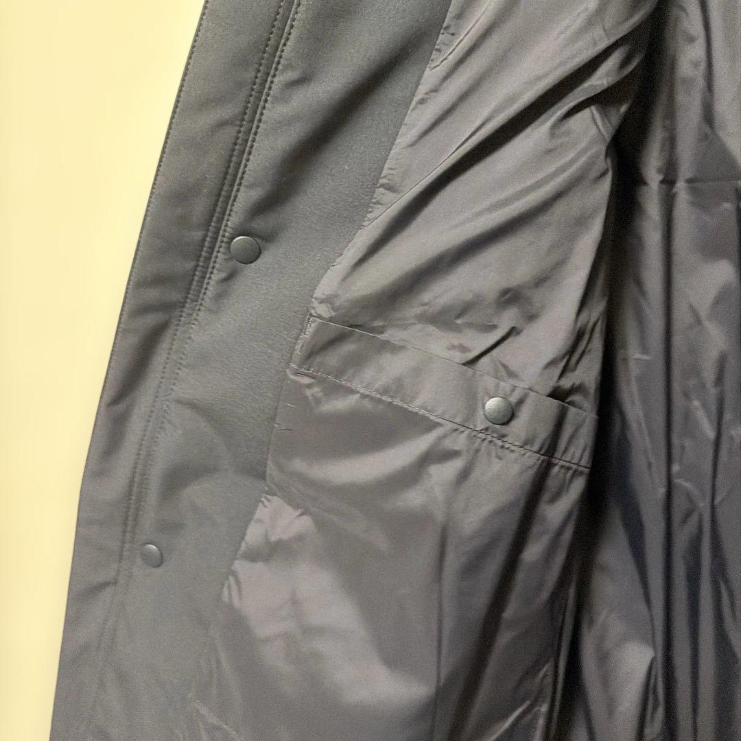 ユニクロ　シームレスダウンジャケットＬ　ブラック