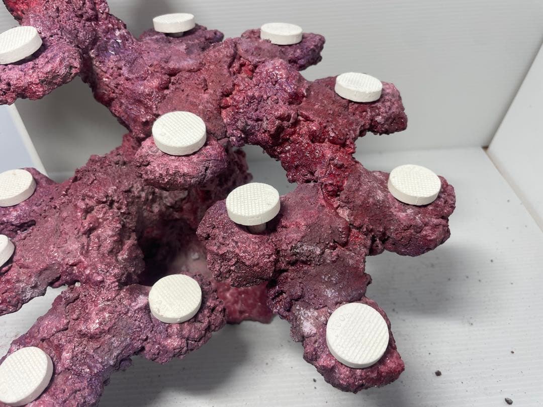 【送料無料】人工ライブロック　PHR34／15穴加工　アク抜き済み安心塗料使用