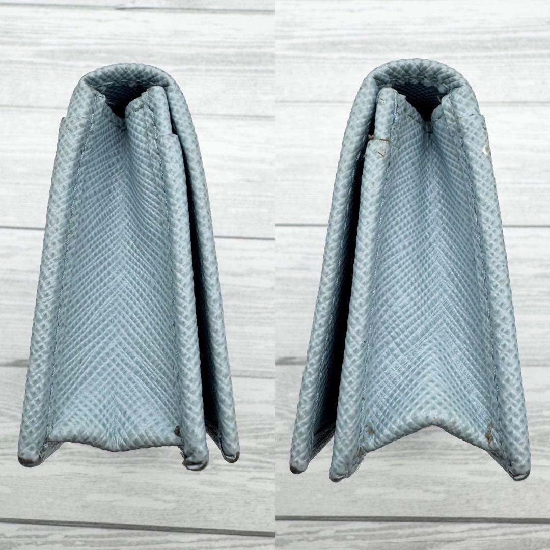 【美品】PRADA　名刺入れ　サフィアーノレザー　三角ロゴ　ブルー　カードケース