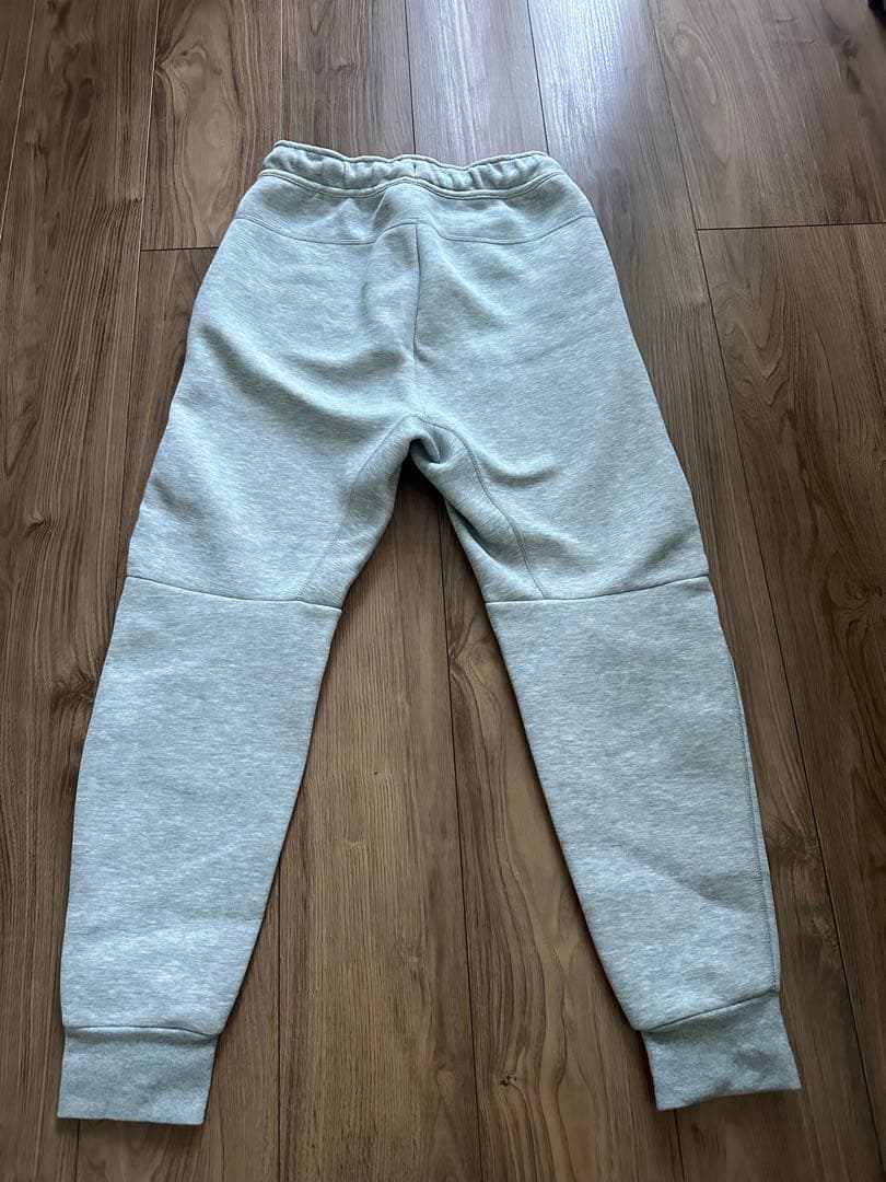 ナイキ　テックフリース　パーカー　パンツ　セットアップ