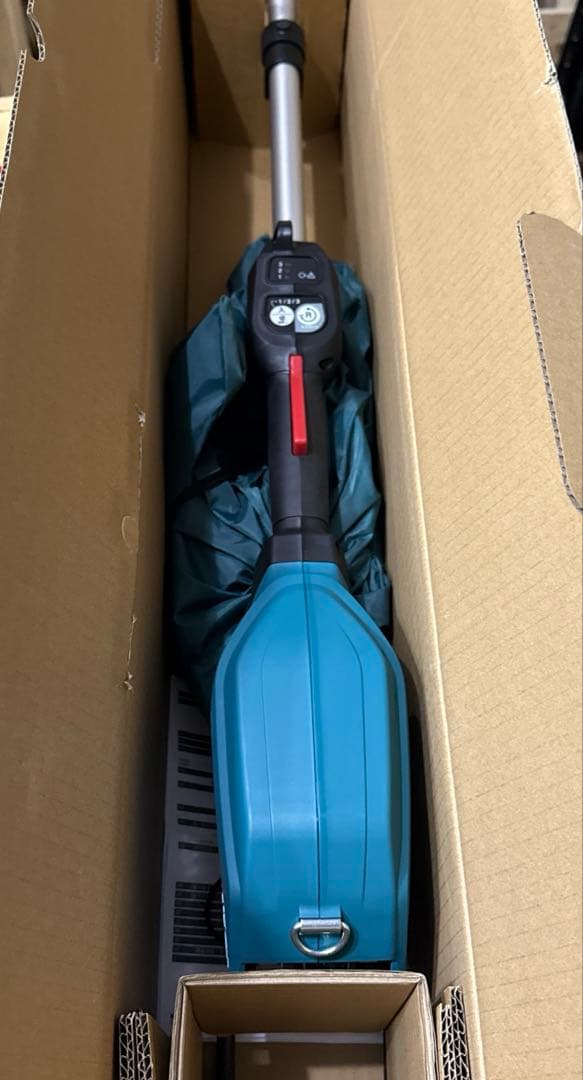 マキタ充電式スプリットモーター　MUX01GZ 未使用品