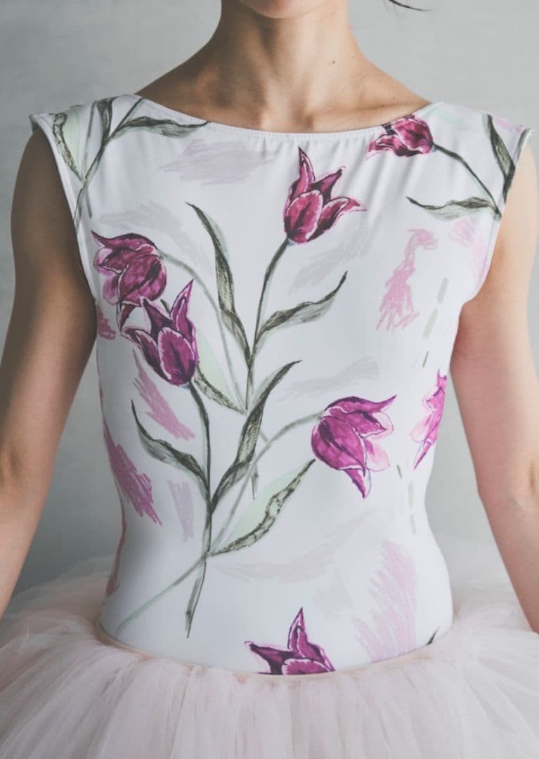 stina新作レオタード新品未使用typeK サイズM スティナ