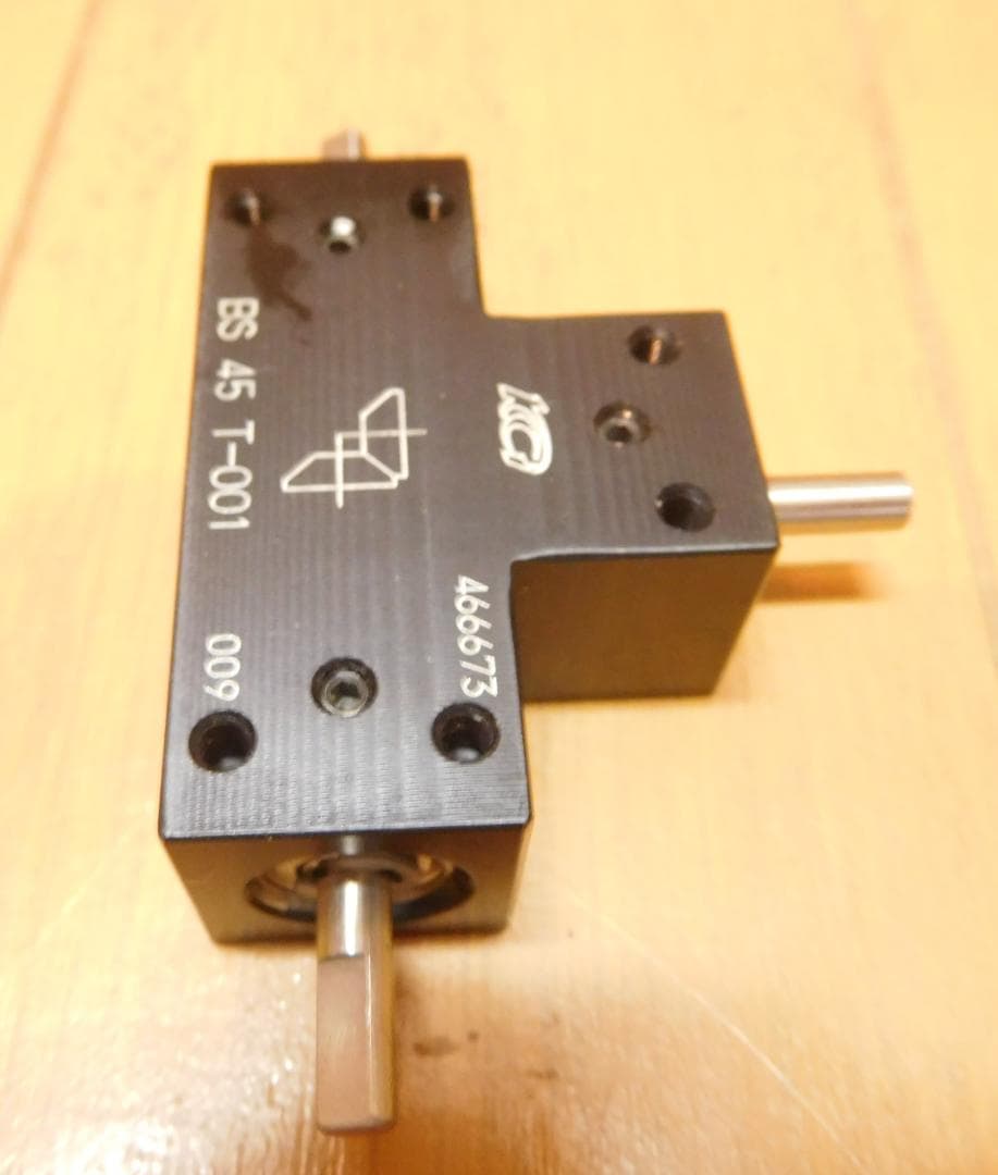 ギヤーボックス　KG Bevel Gear Box BS45T-001 ①